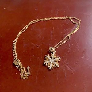 Snowflake necklace